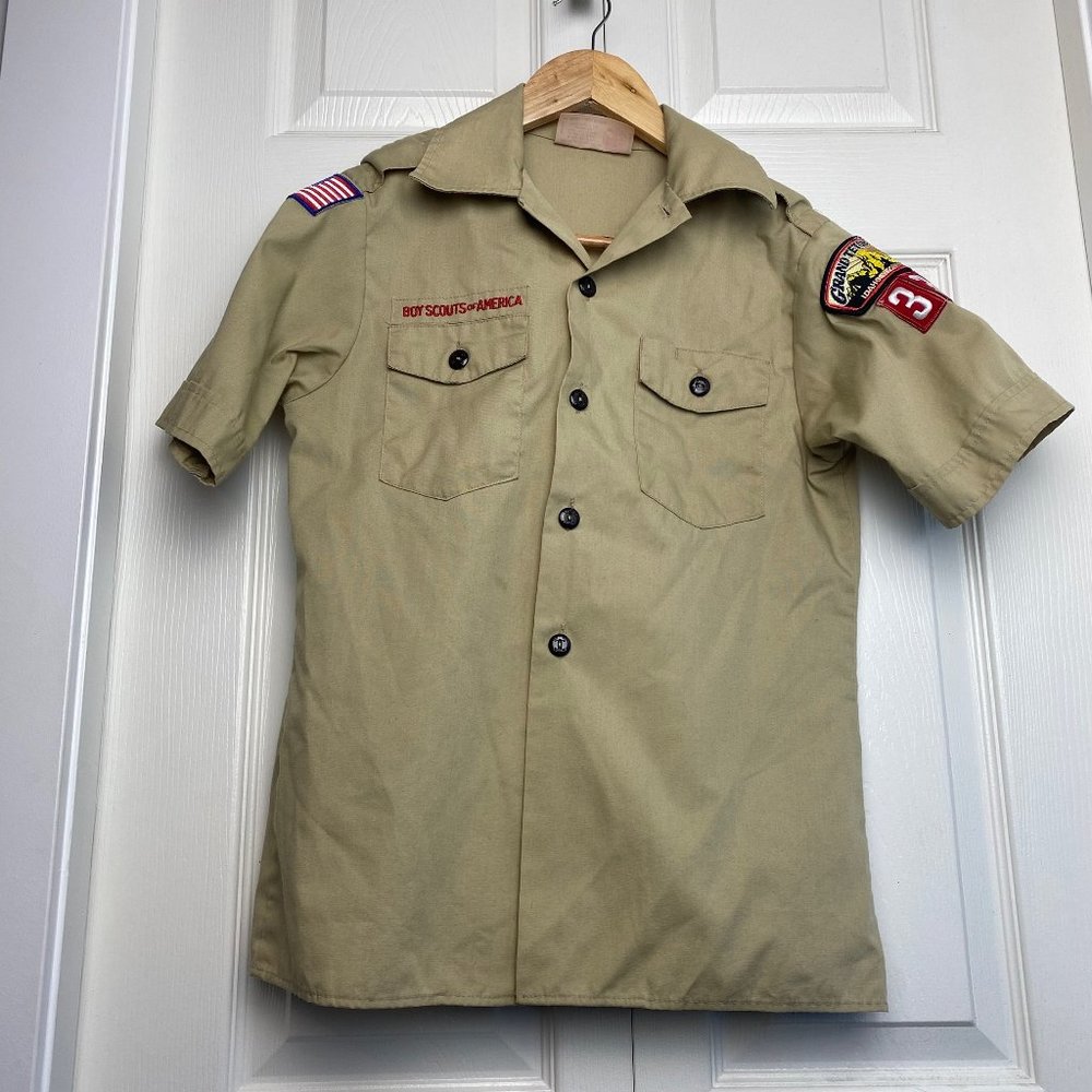 Genuine Boy Scouts of America Shirt with Patches Youth Size Medium